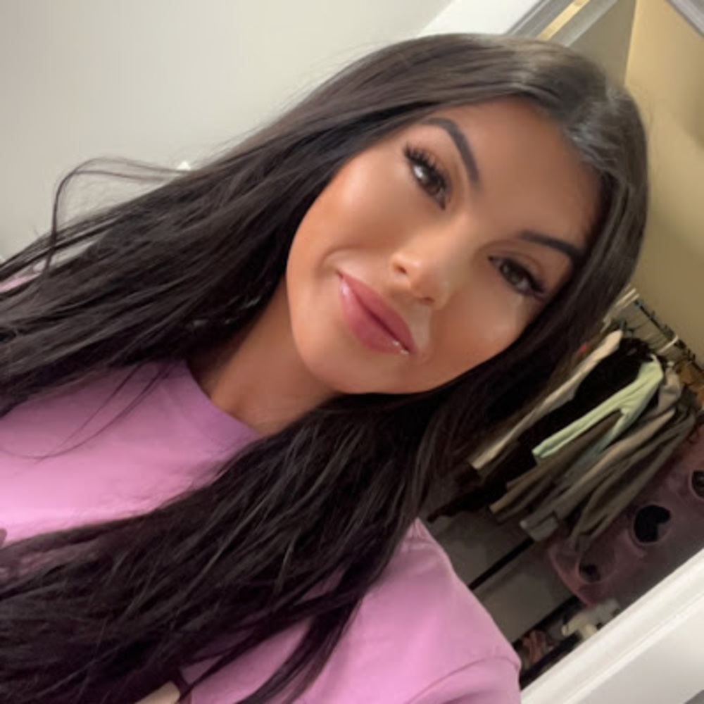 Meet your Posher, Alyssa